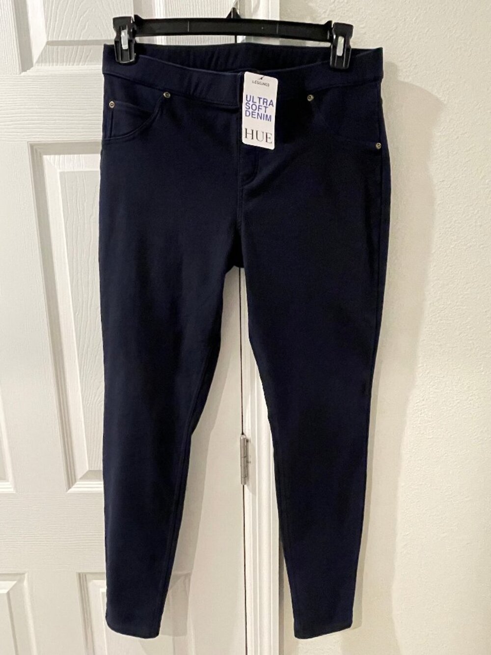 NWT HUE Ultra Soft Denim Leggings